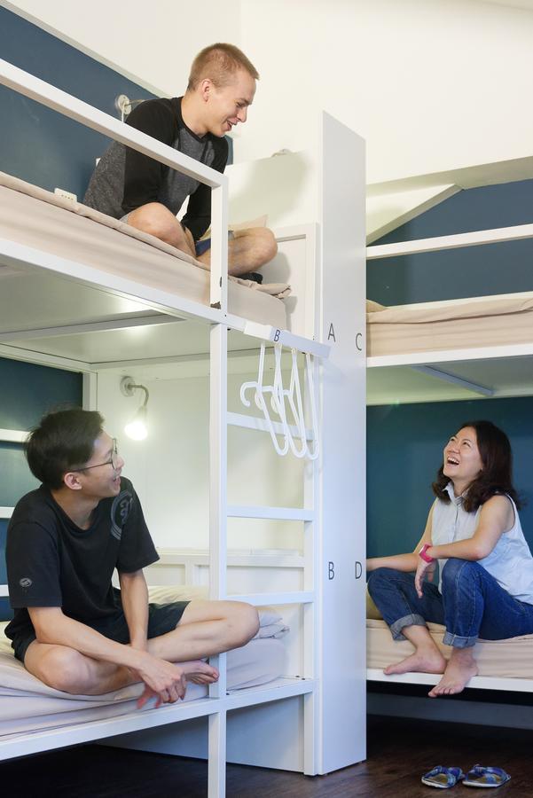 Flip Flop Hostel - Main Station Đài Bắc Ngoại thất bức ảnh